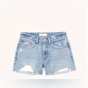A&F Curve Love Mid-Rise Boyfriend Short
